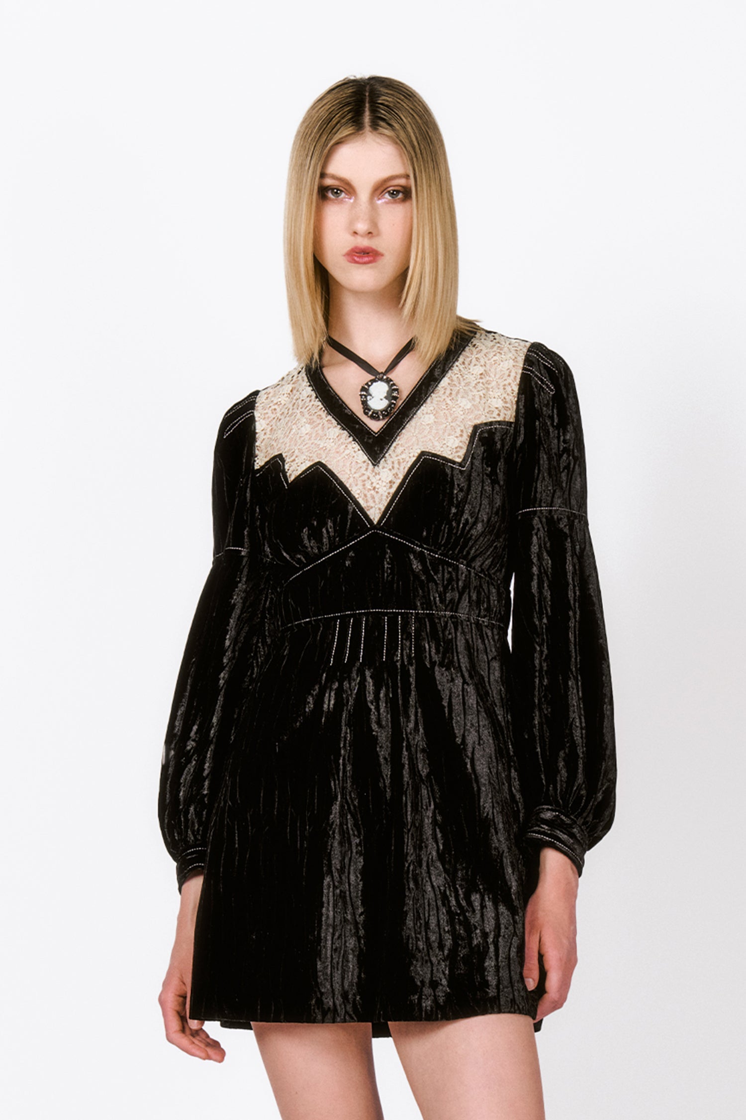 Crushed Velvet Cream Lace Dress, mid-tight long, with a shiny effect and lines of beige stiches