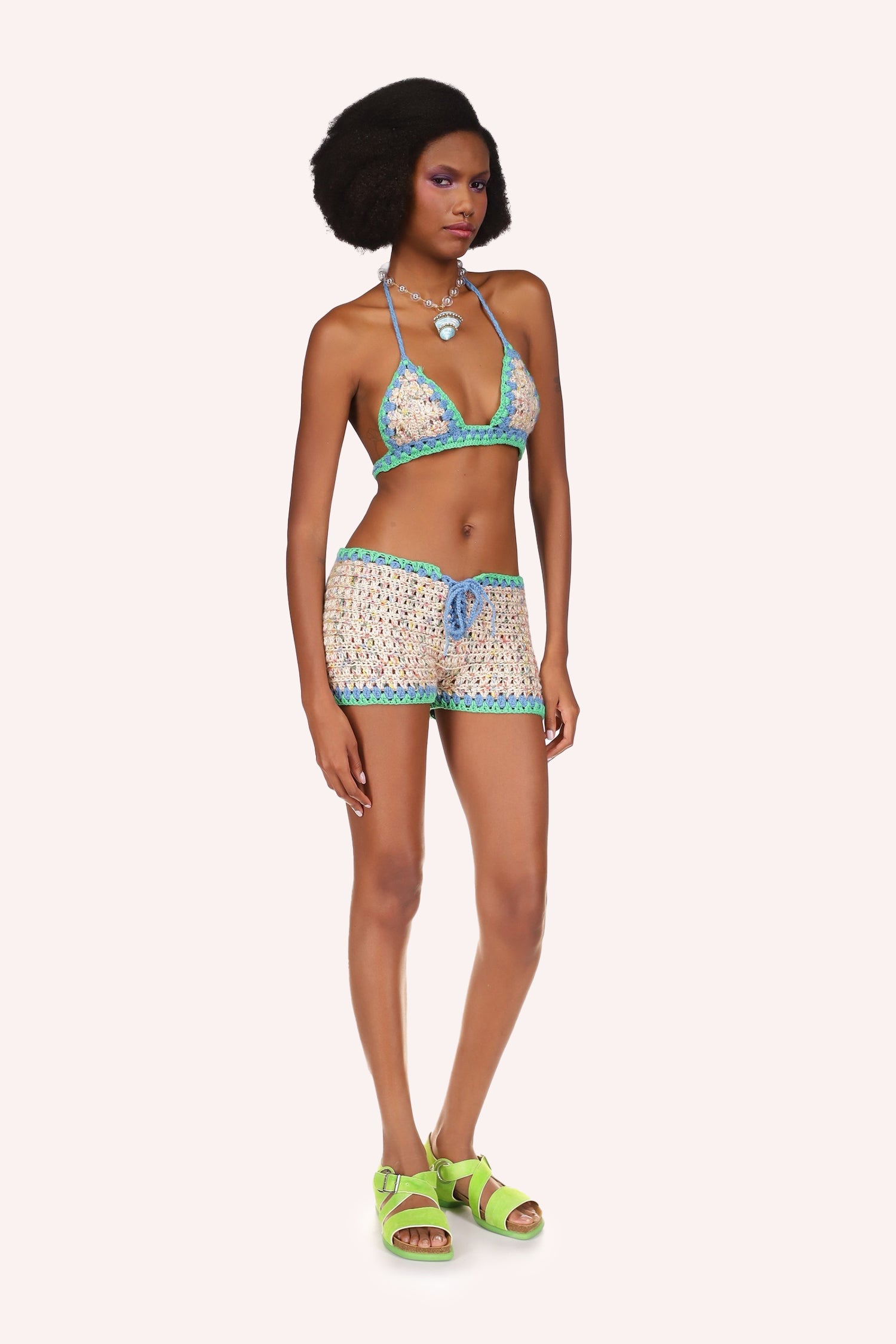 Rivera Crochet Set Marine, top is tied with a blue ribbon, 2-straps goes over the shoulders