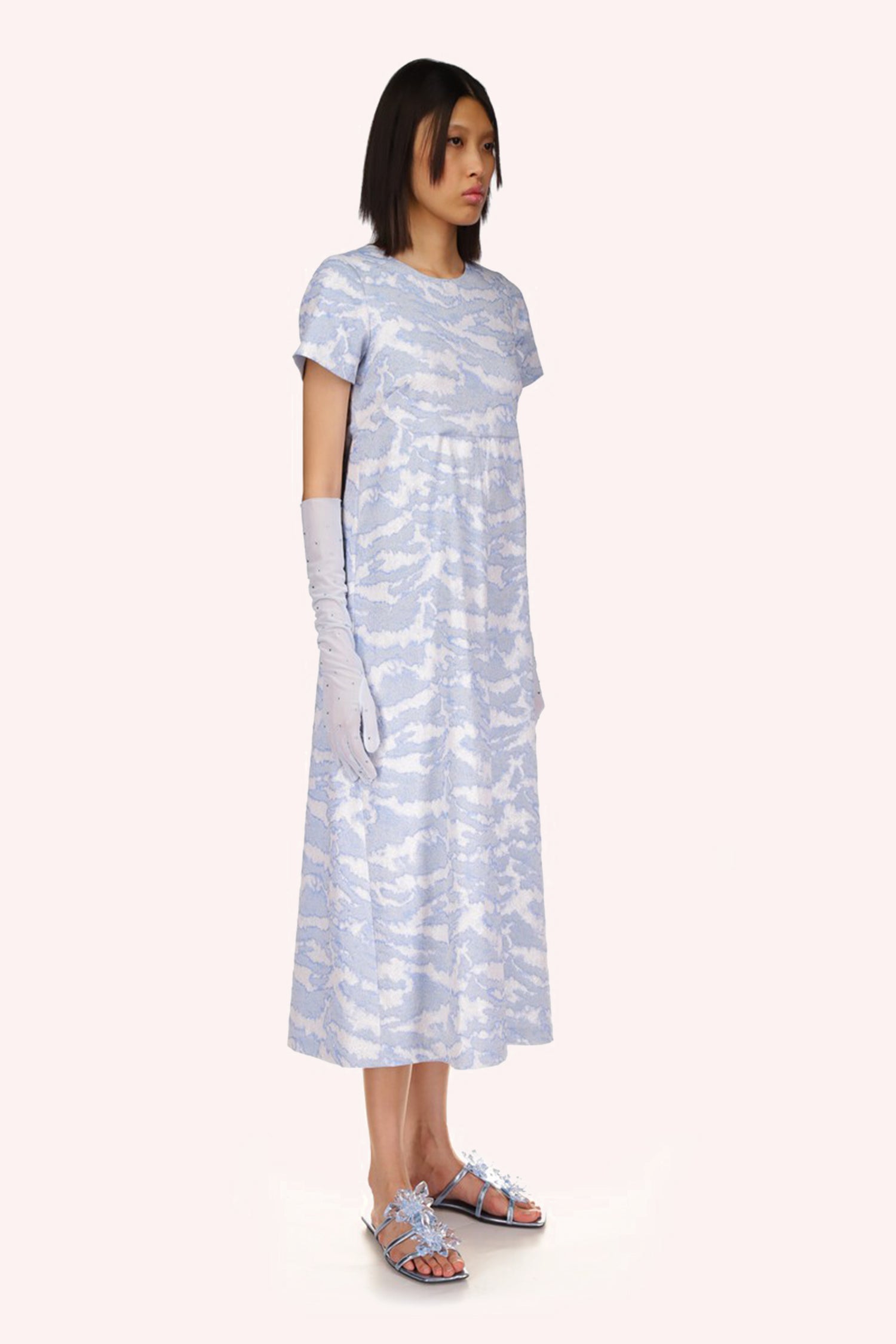 Sauvage Jacquard Dress Powder Blue, mid-calf long, short sleeves, neckline collar,
