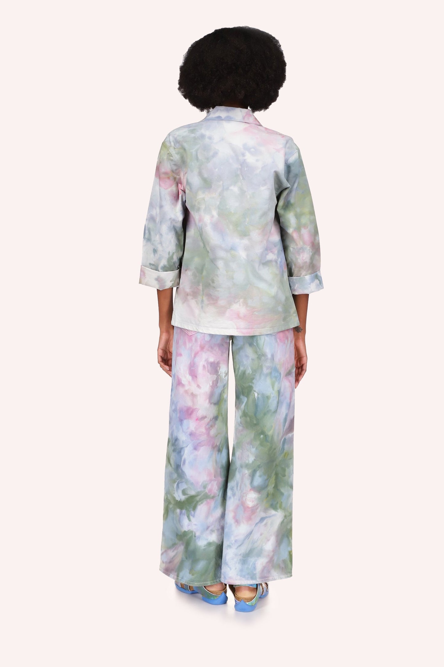 Ocean Tie Dye Jacket, green floral design with touch of pink, waist long, High collar in the back
