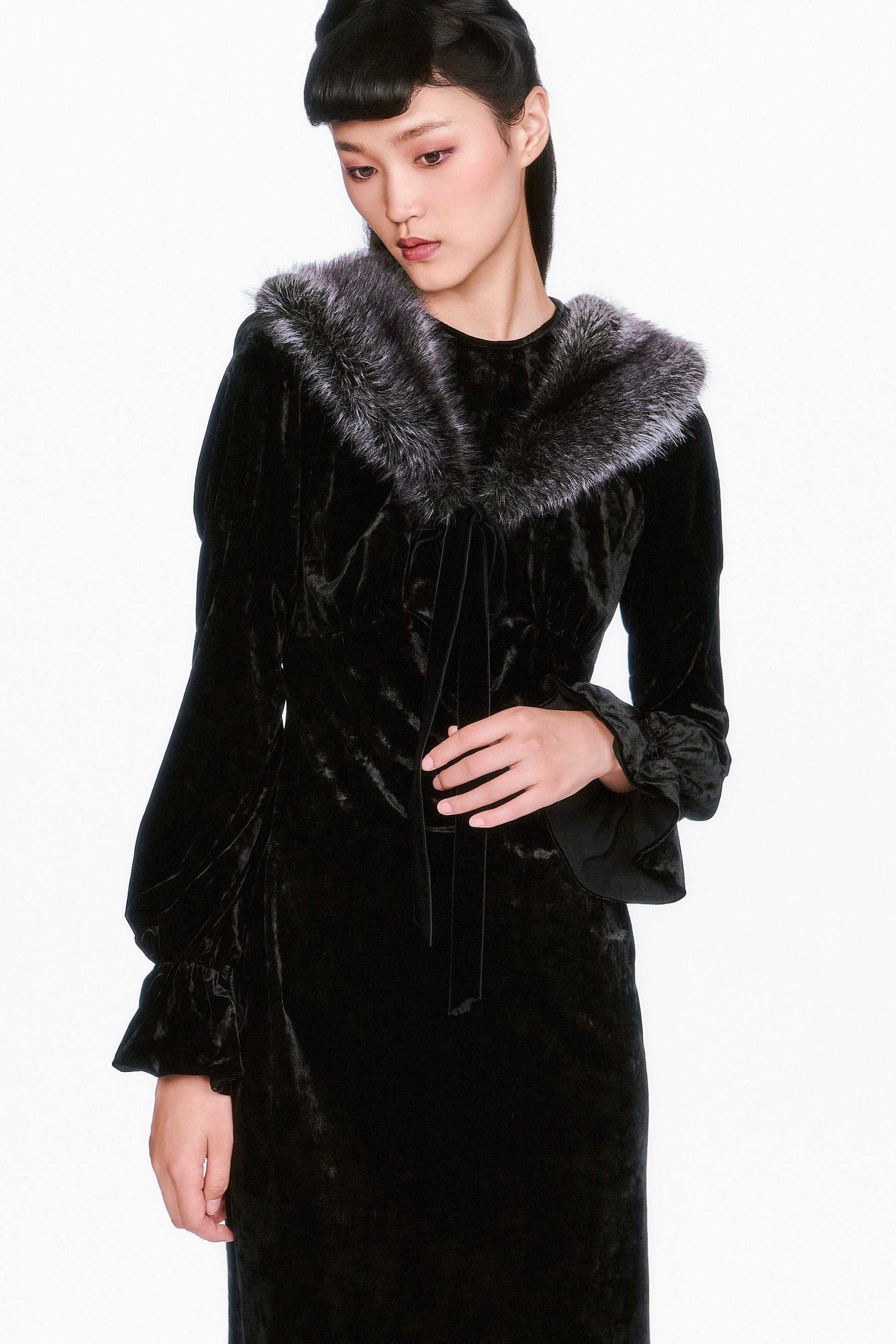 long sleeve fitted velvet dress Velvet fitted dress with a feathered hem
