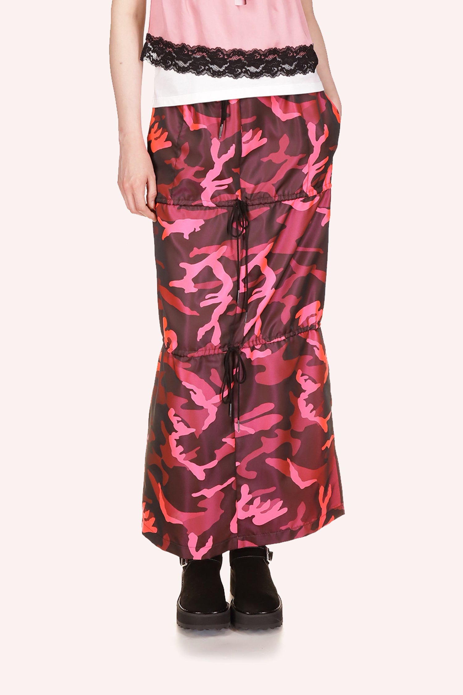  Camouflage skirt, dark pink, pink, light pink top to the bottom, 3 levels, side pocket, 2-laces to adjust