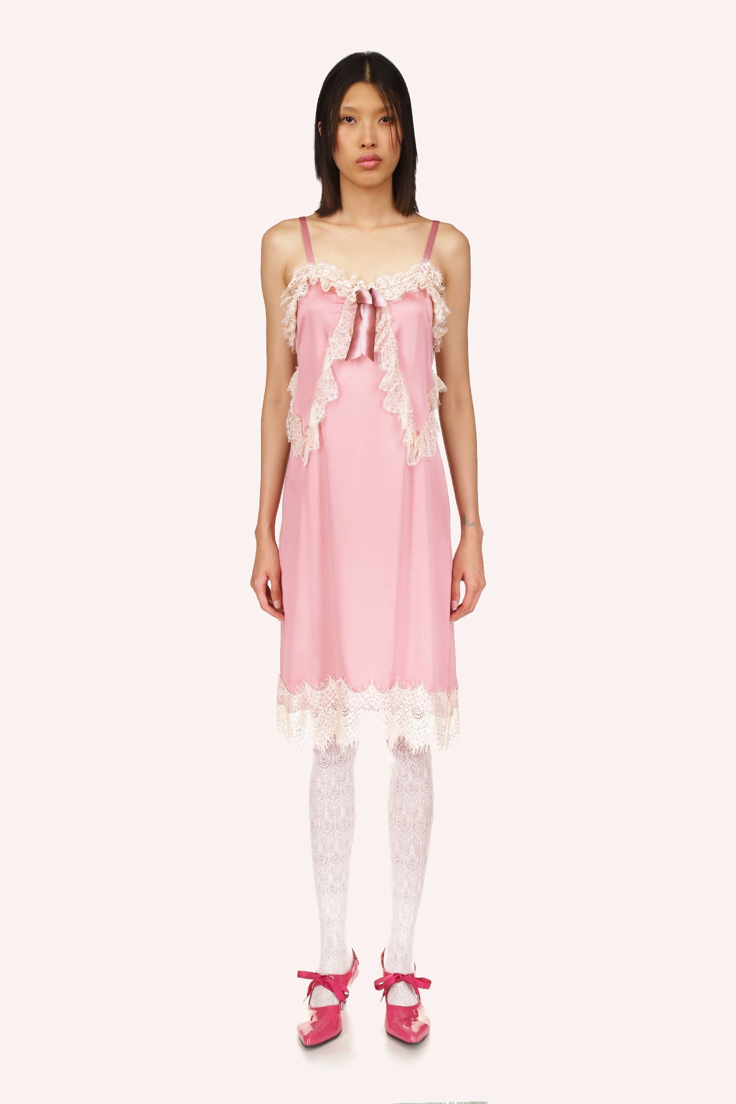 Soiree Satin Rose, knee long, sleeveless, white lace triangle, pink ribbon, shoulders straps, a white lace top and bottom