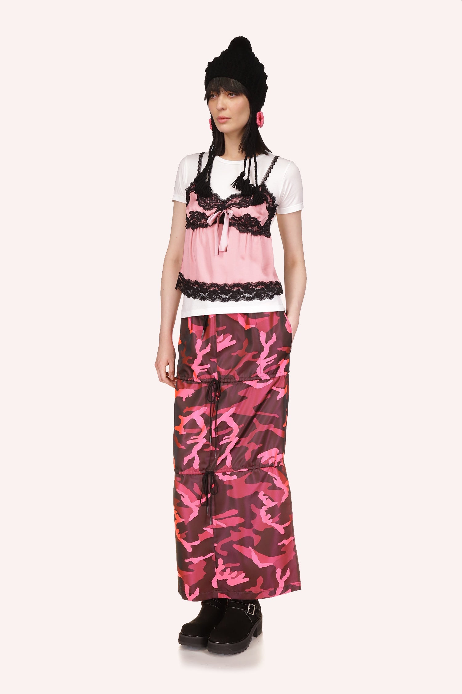 Camouflage skirt, dark pink, pink, light pink top to the bottom, 3 levels, side pocket, 2-laces to adjust