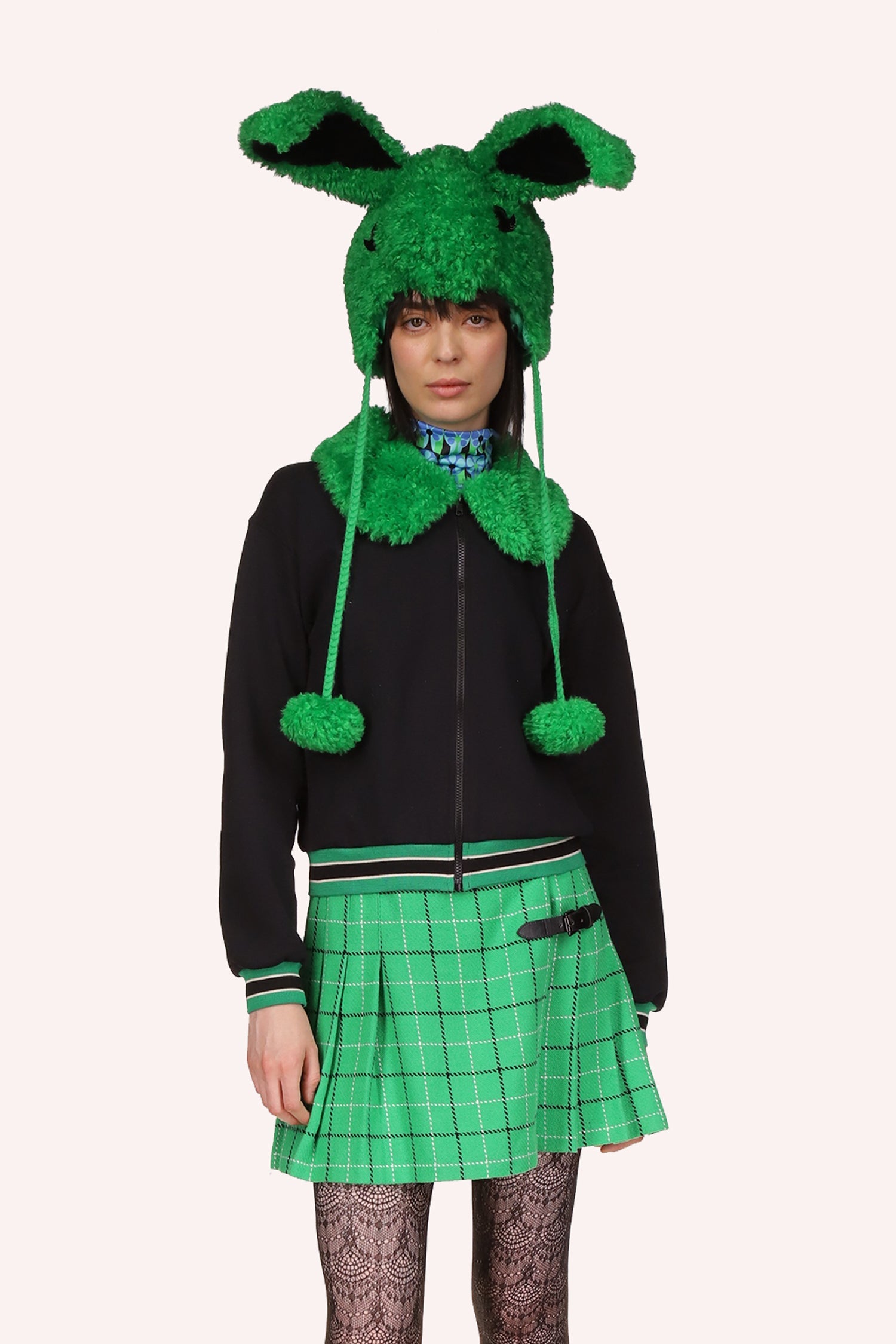 Anna Sui Plush Sweatshirt, large collar Irish green, front zipper, long sleeves with green ornament at the hand