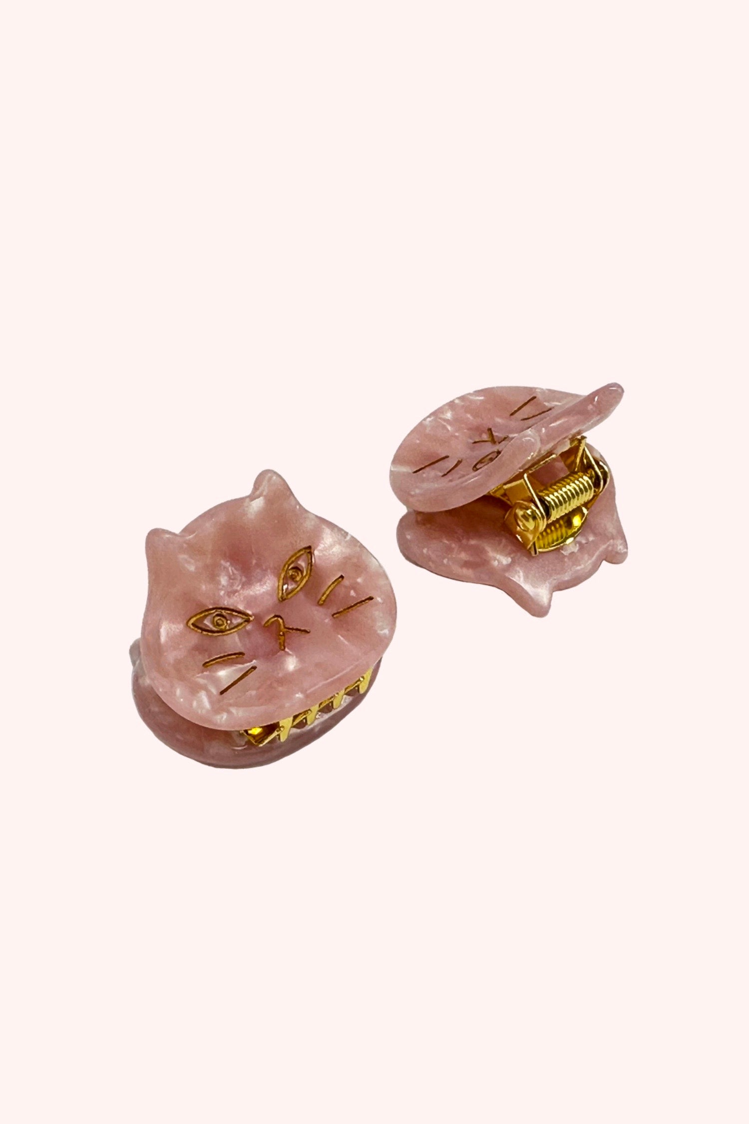 Cat's Meow Jaw Clip Pair, pink, cat head on a golden jaw clip to add some fun to your hairstyle