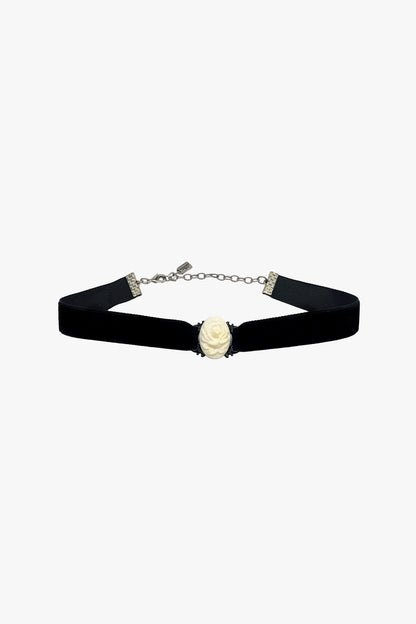 Oval Rose Choker - Ivory