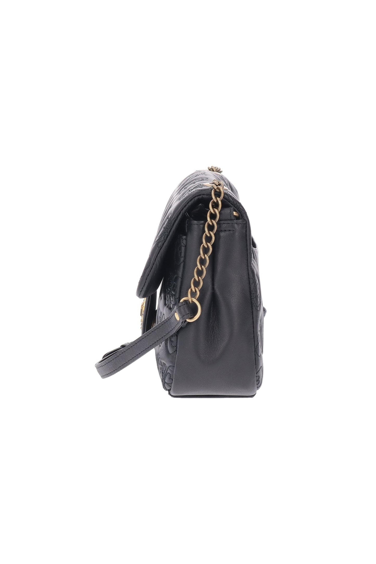 Chase Crossbody lather shoulder strap is attached to the bag with a golden large links chain 
