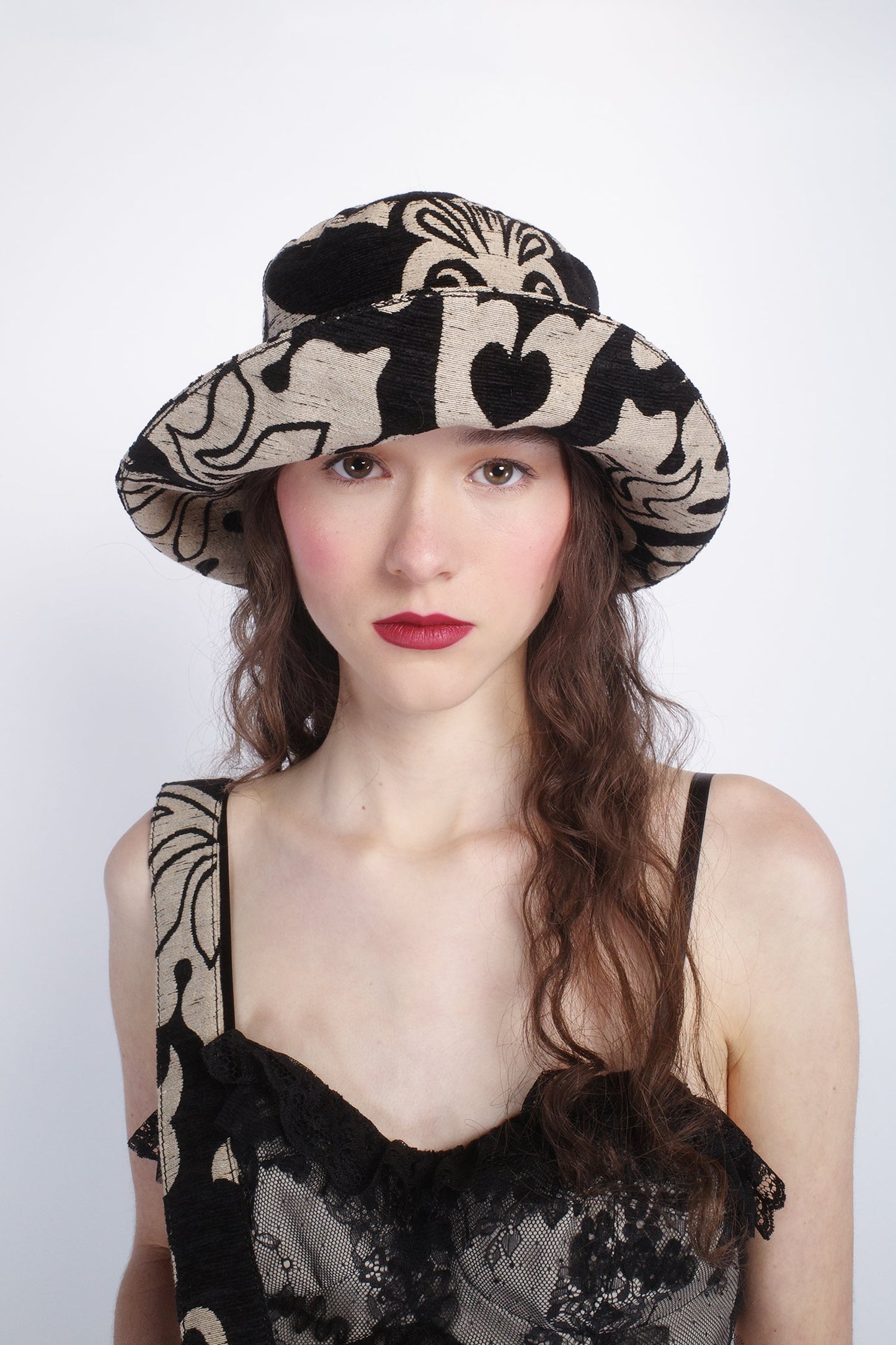 Beardsley Tapestry Oversized Brim Hat