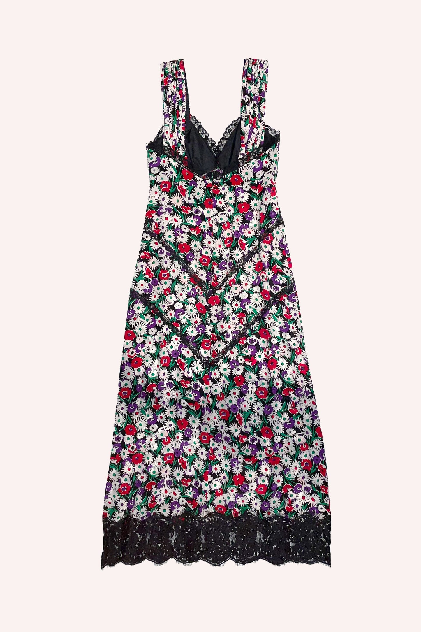 Daisies Dress Rouge, 2-V-shape seams in front, 2-straps over the shoulders, black lace at bottom