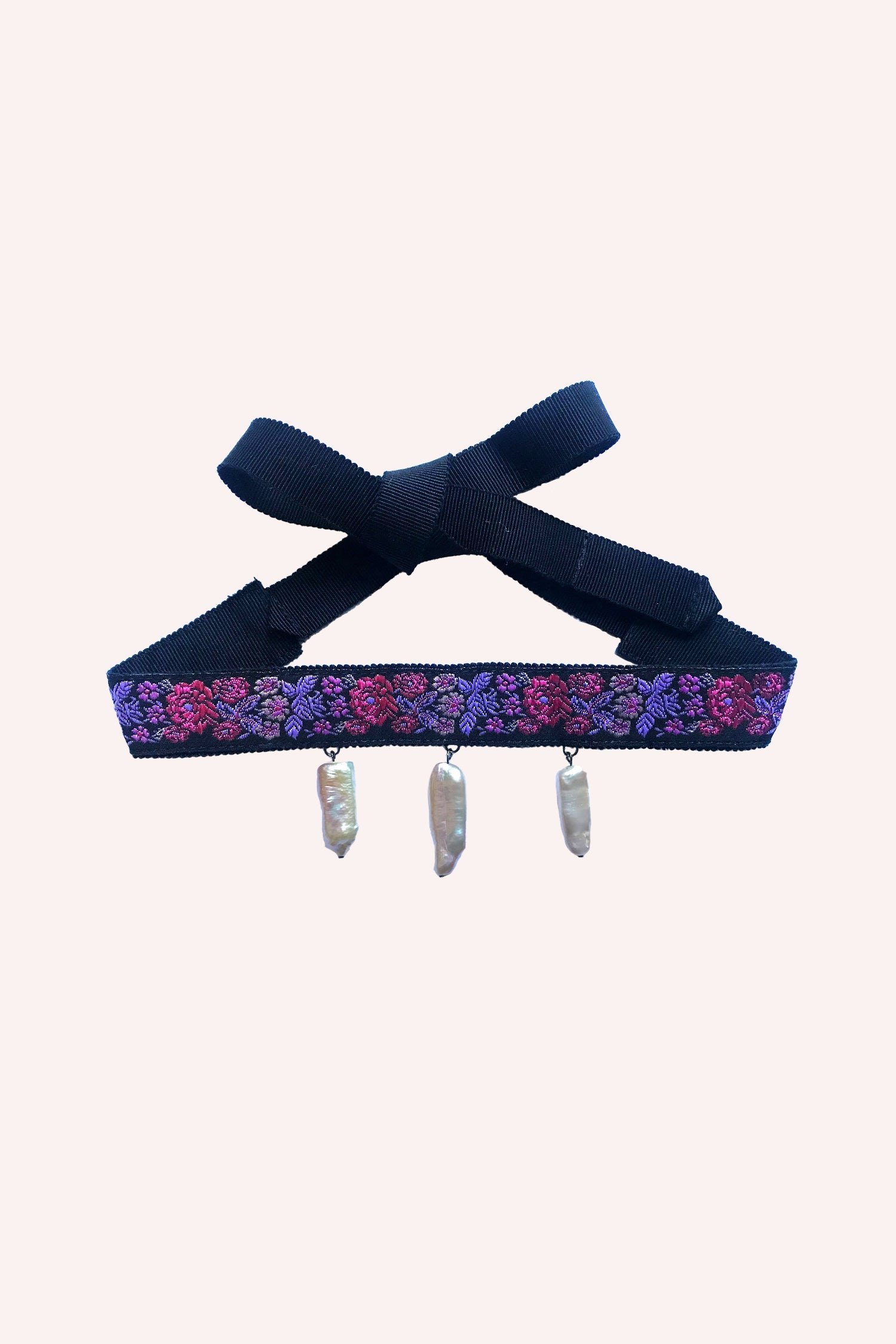Choker With Freshwater Pearls in lavander features a floral design with hues of blue and three Lavender stones