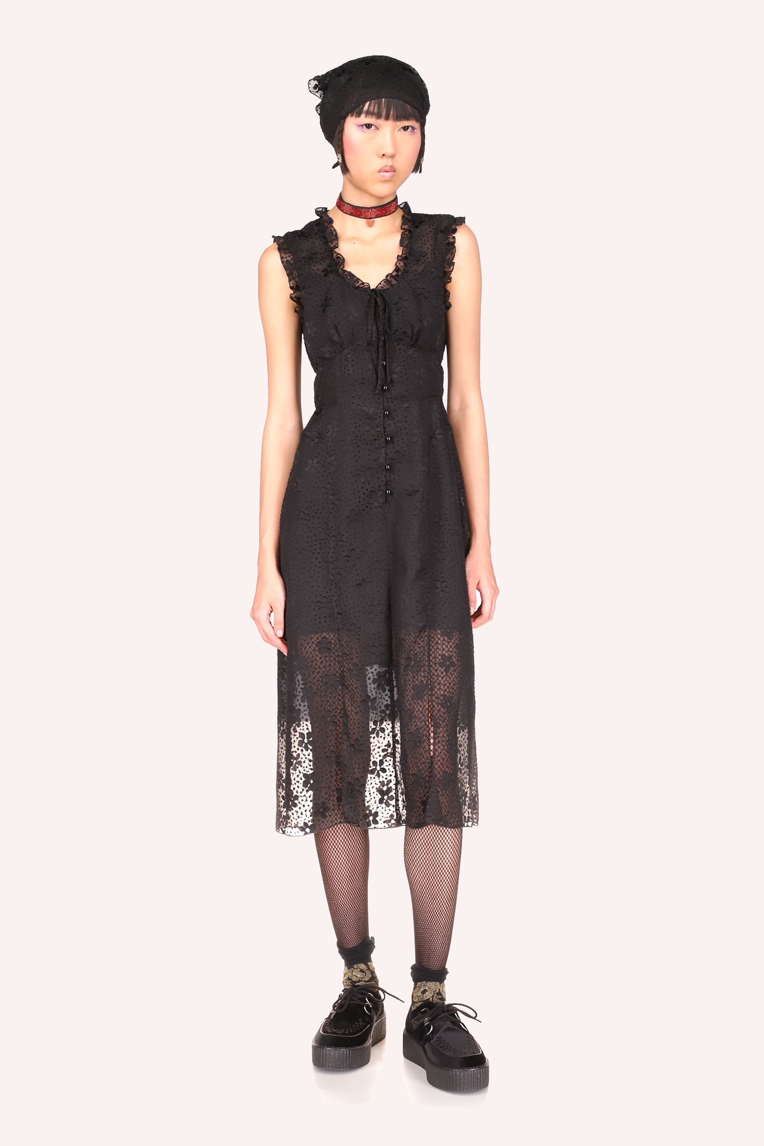 Daisy Dot Burnout Dress Black, V-neck, a tie closure, 6-black buttons, small slit at thigh, form-fitting at the waist