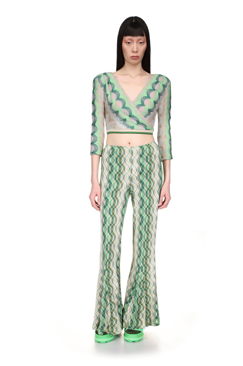 Long fitted pants on the hips, design of wavy lines in different shades of green, from top to bottom