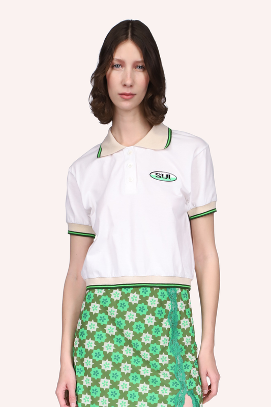 Deco Polo Tee Neon Green, white tee, seams with beige and green lines, SUI a label on the left