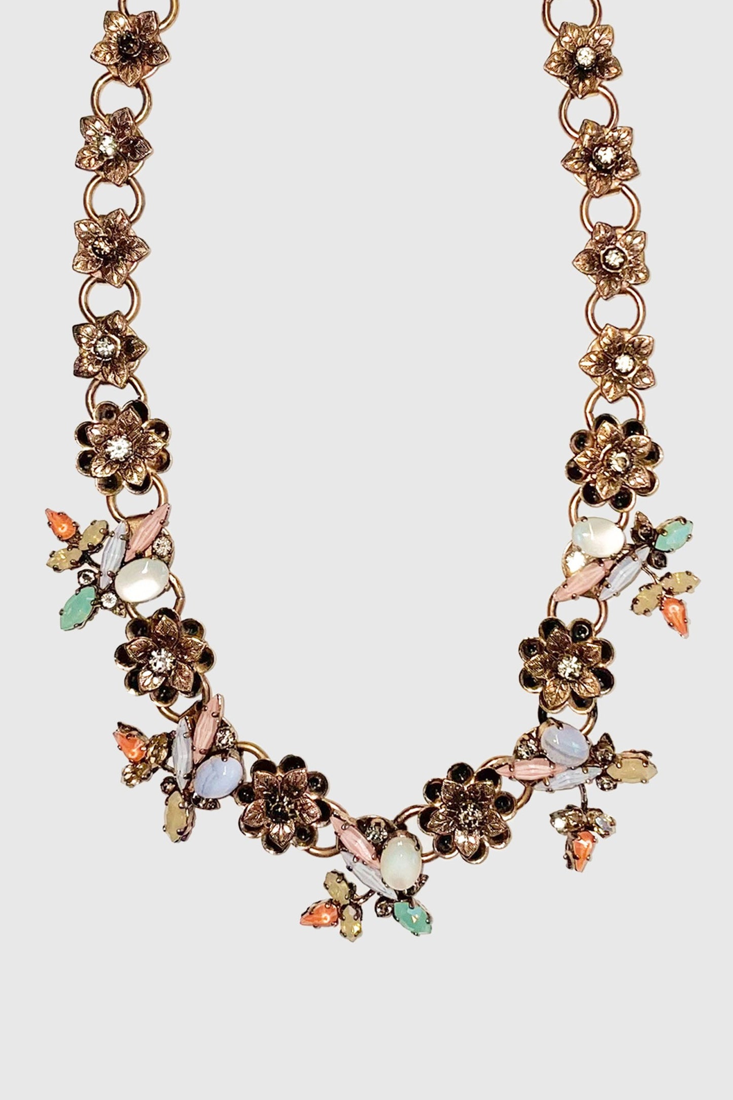 Short Chain Flower Necklace, Pink, necklace with colored gems, bronze, pink, orange tone