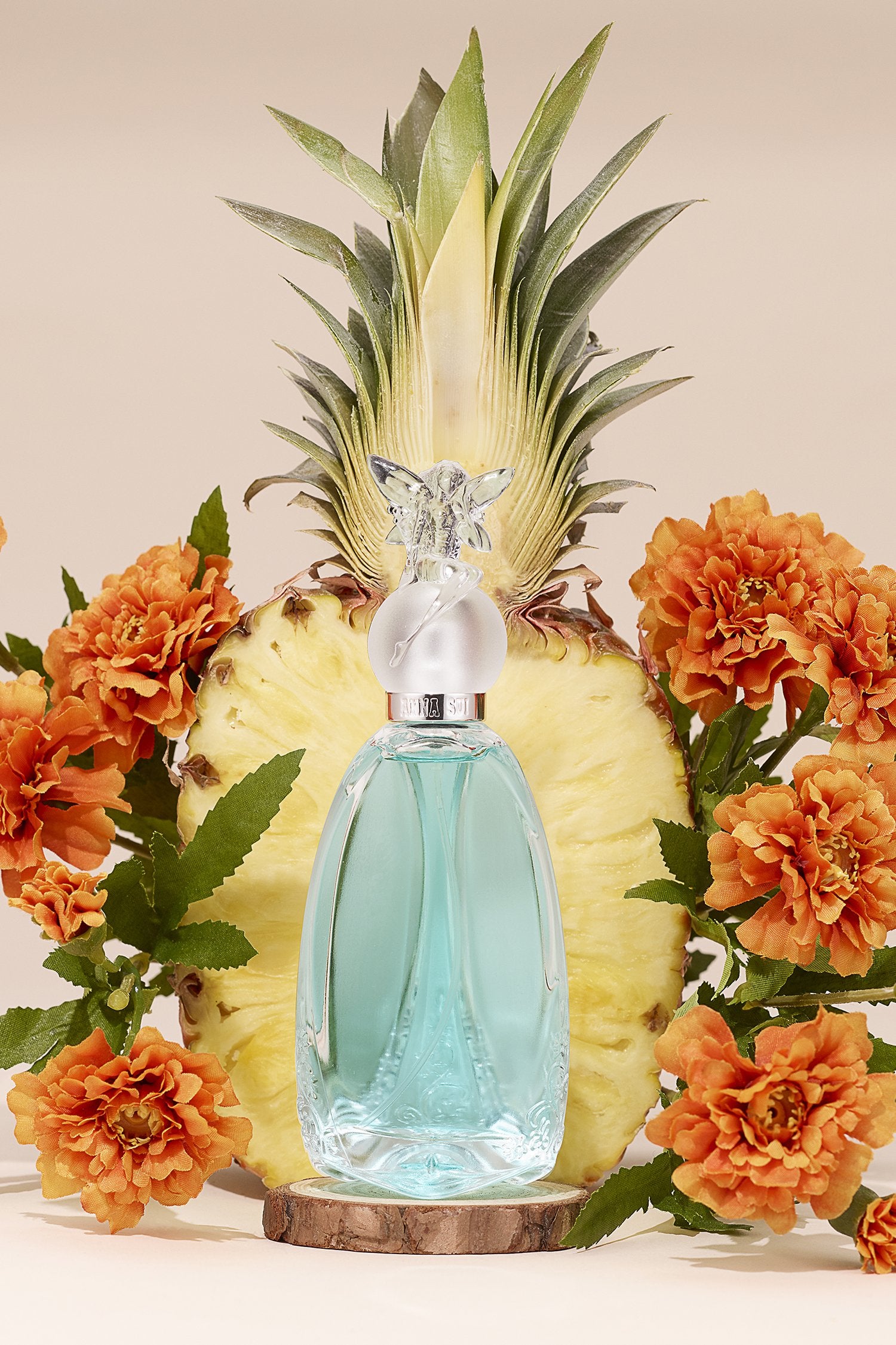 Anna Sui's Secret Wish is a fairy tale in a bottle with juicy fruits, pineapple, and a base of musk, cedarwood and amber.