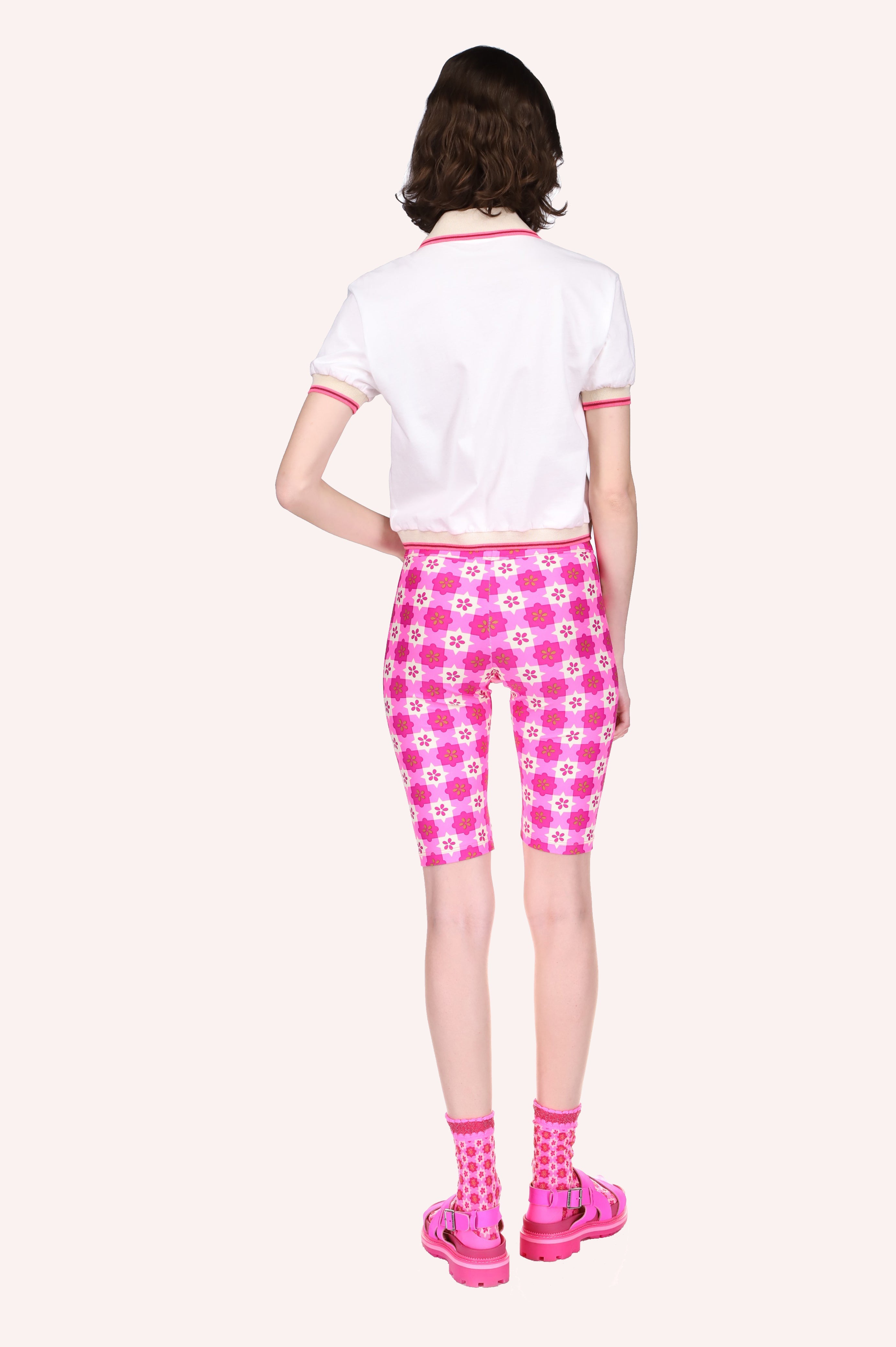 Deco Polo Top Neon Pink, back is white with beige pink seams