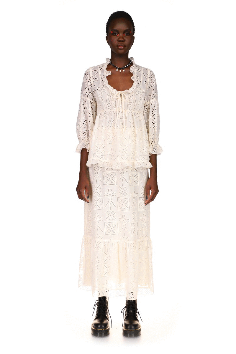 Aesthetic Eyelet Top <br> Cream - Anna Sui