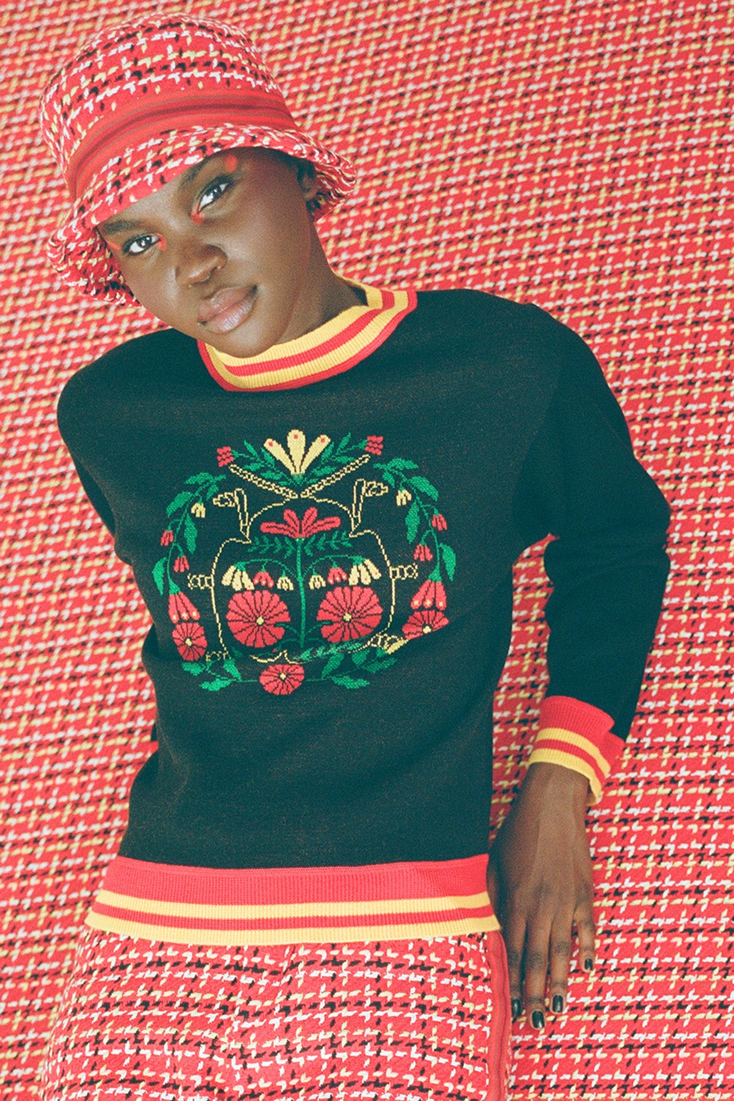 Beetle Sweater <br> Red - Anna Sui